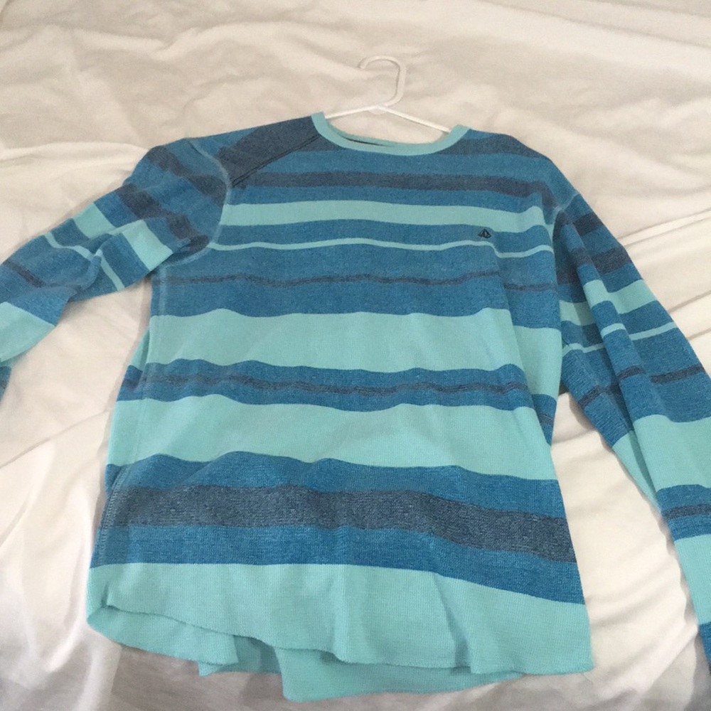 Volcom sweater
